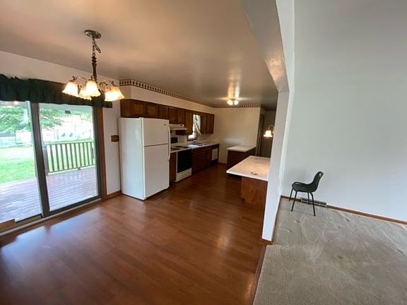 3rd image of 25 Clive Ave