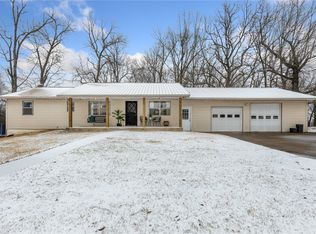 65 Sansing Hollow Rd, Harrison, AR 72601