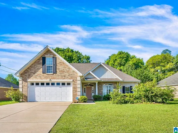 66 Homewood Ct, Millbrook, AL 36054
