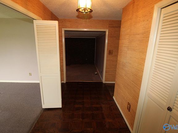 4th image of 1205 7th St SW