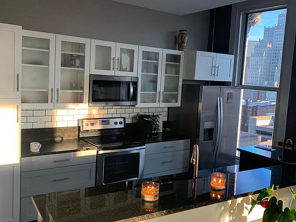 4th image of 1136 Washington Ave Unit 907