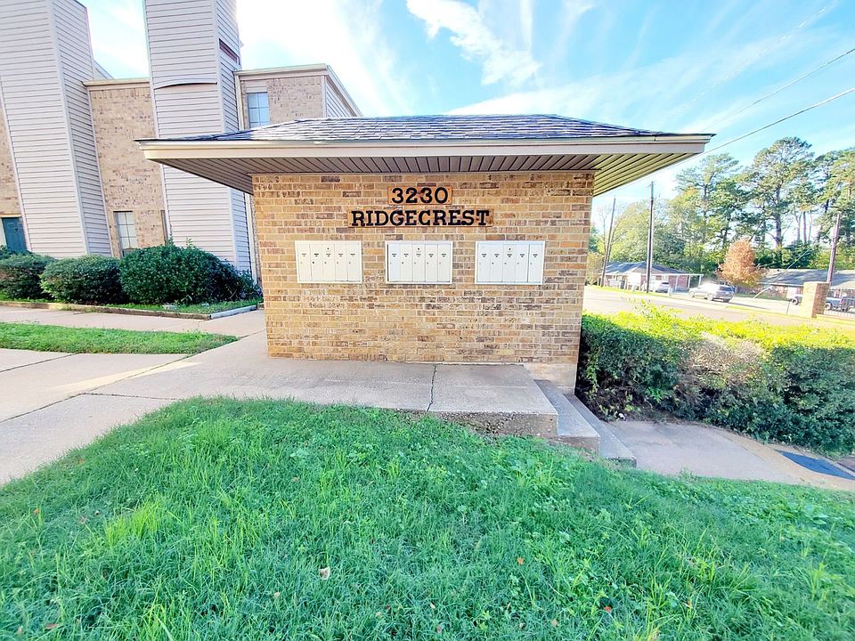 1st image of 3230 Pearl St APT 14