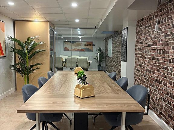 3rd image of 210 Pelham Road #5L