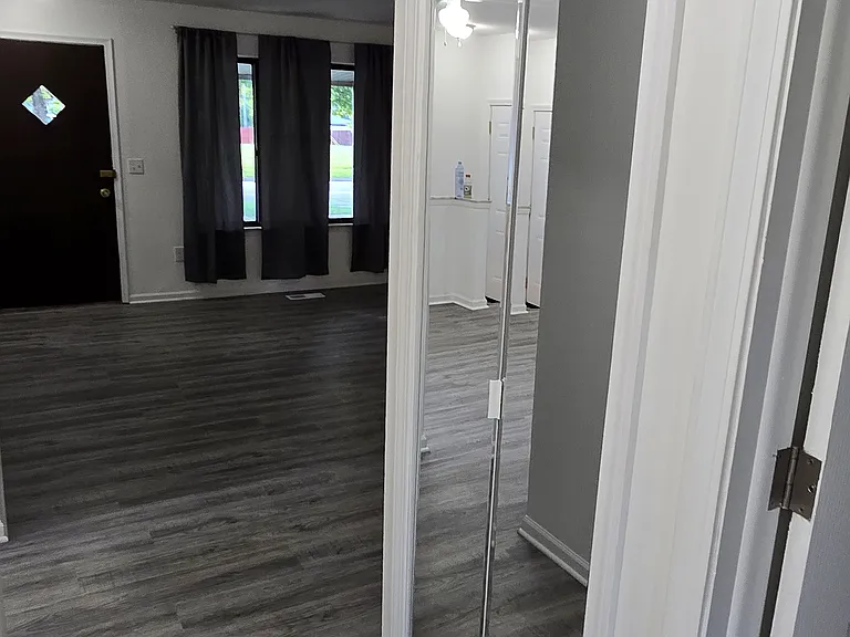 24924 Greater Mack Ave — Photo 11
