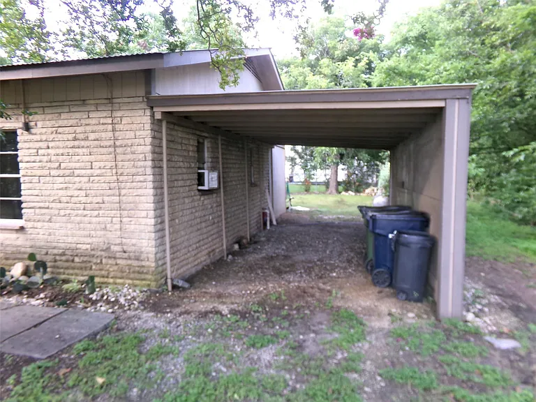 15251 W State Highway 29 — Photo 13