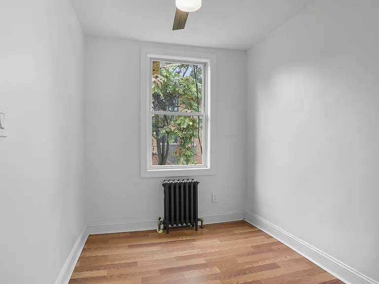 2027 Widener St — Photo 11
