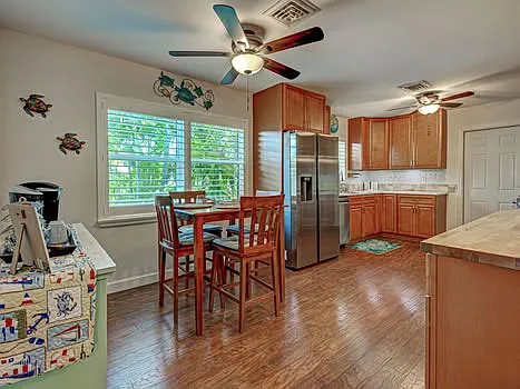2 bed, 1309 sqft, $2,500 — Photo 3