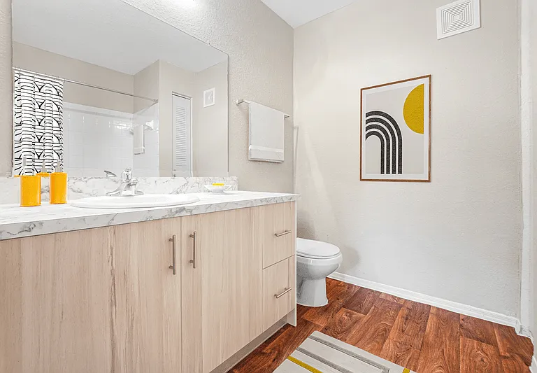 Avalon Reserve Apartments — Photo 19