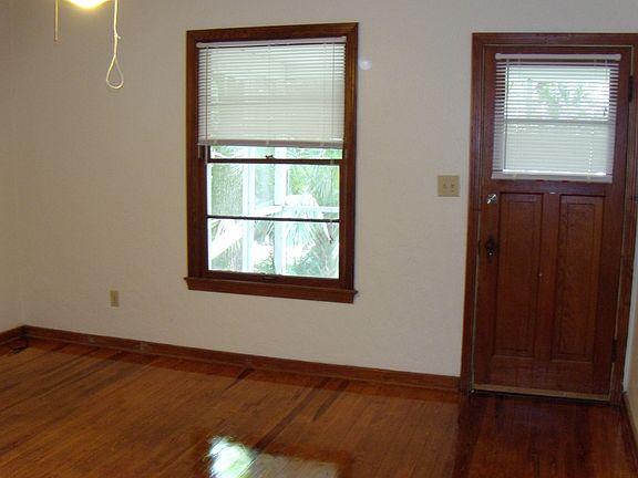 2nd image of 824 NW 11th Ave #1