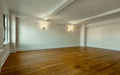 Rented by Manhattan Realty Group