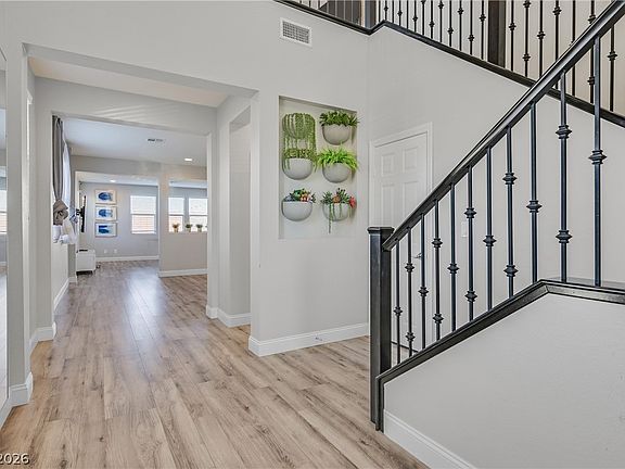 2nd image of 5454 Valonga St