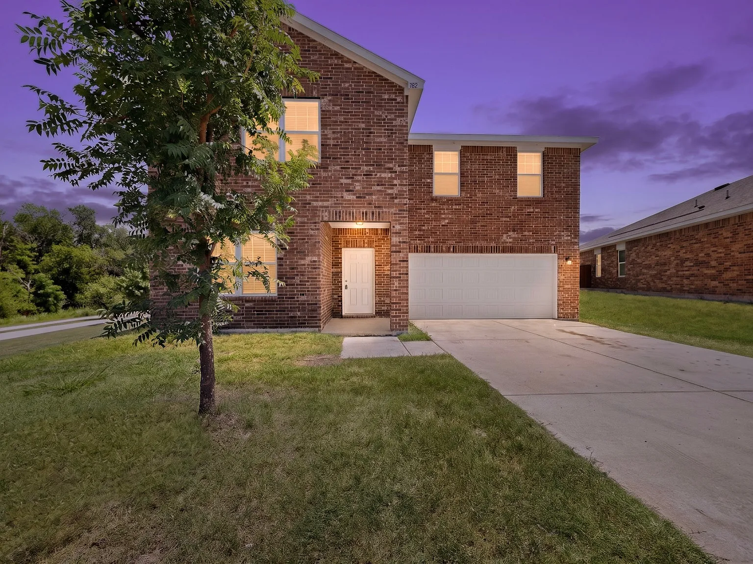 5 bed, 2772 sqft, $2,350 — Photo 1