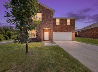 702 Camden Dr, Lavon, TX 75166