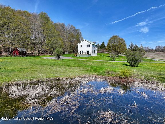4th image of 150 Sawchuck Road