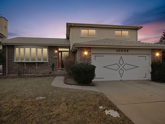 3rd image of 10054 Lacrosse Ave