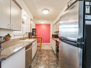 2665 SW Spring Garden St, Portland, OR 97219