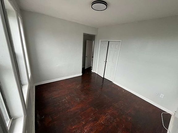 3rd image of 49 Milford Ave APT 10