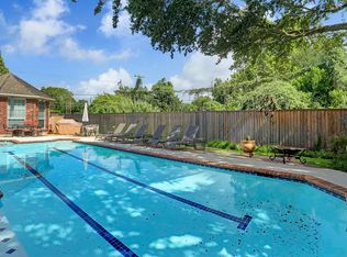 3 Village Oaks Ln, Houston, TX 77055