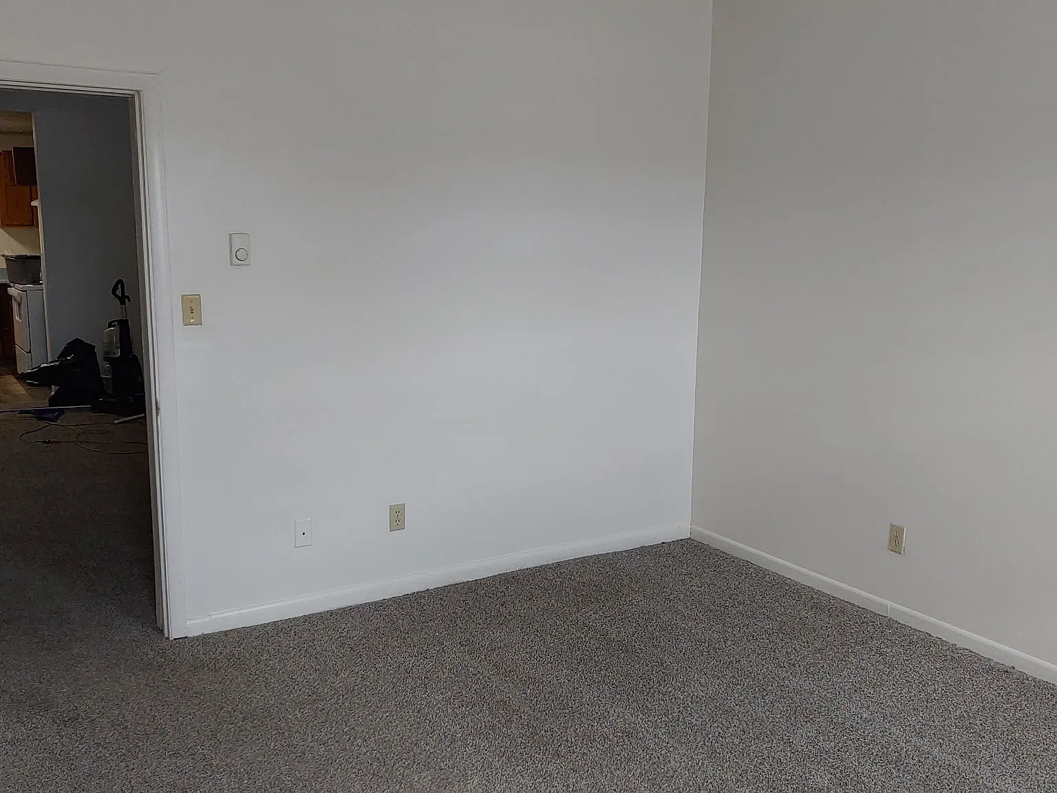 2 bed, $885 — Photo 4