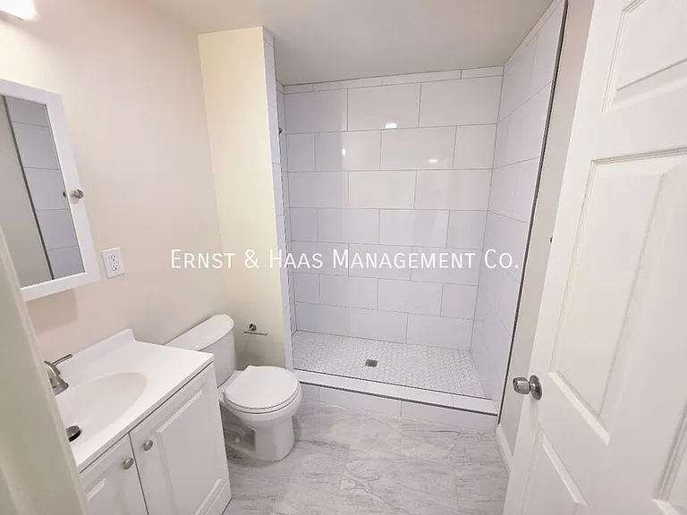 8459 Luxor St — Photo 11