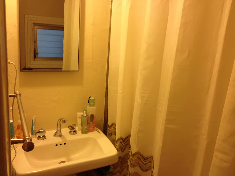2040 Mount Vernon St #3 — Photo 5