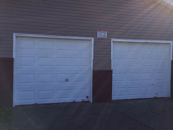 5th image of 5897 Christie Ave SE