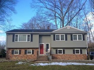 5 Brothers Pl, Morristown, NJ 07960