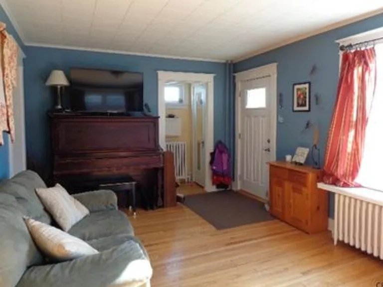 74 Van Schoick Ave — Photo 7