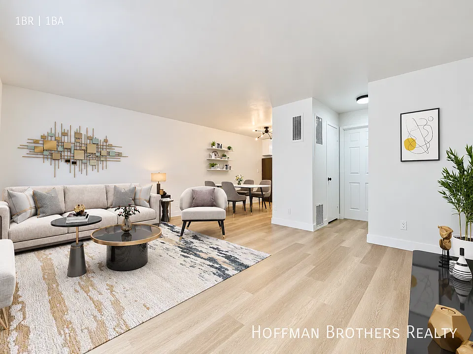 136 S Oxford Ave #3