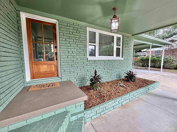 2nd image of 2940 Logan Dr