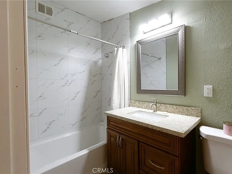 1769 S Biscayne Ct — Photo 17