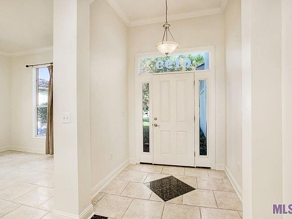2nd image of 6199 Royal Palms Ct