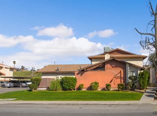 4404 Tierra Verde St, Bakersfield, CA 93301