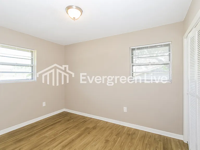 2030 Rosier Rd — Photo 11