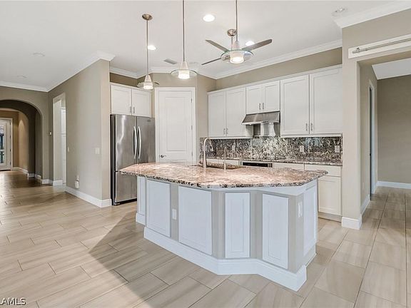 3rd image of 10614 Essex Square Blvd