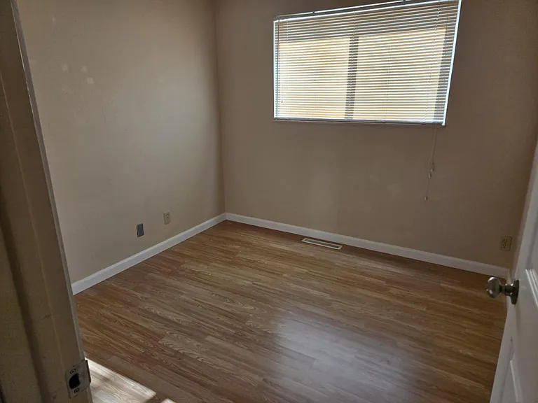 3809 Azalea St — Photo 18
