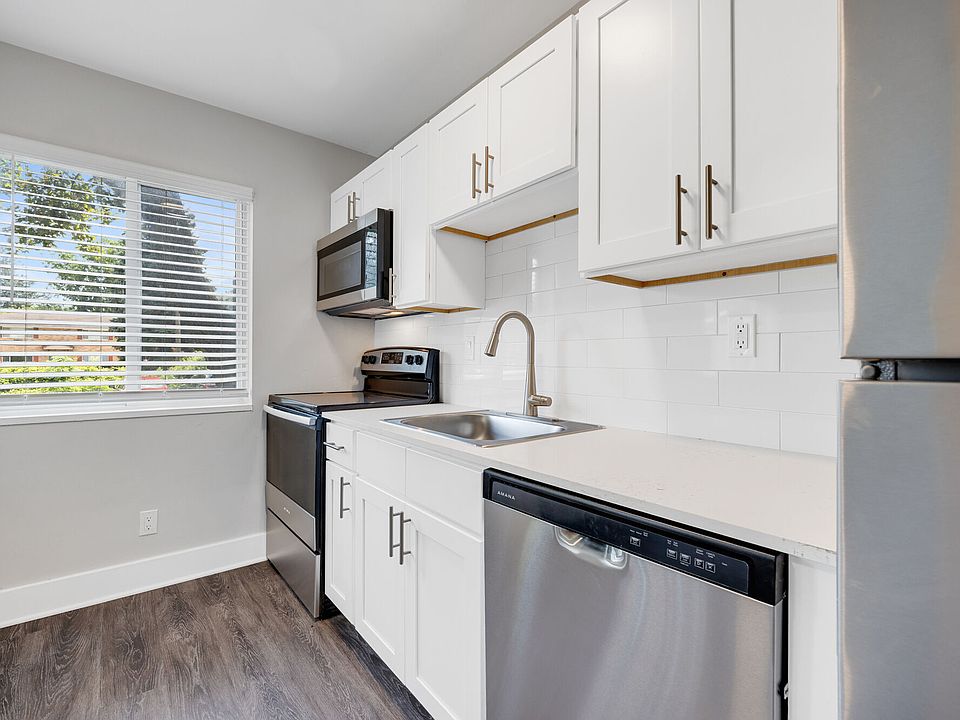 1st image of 2475 Saint Paul Blvd #2499-3