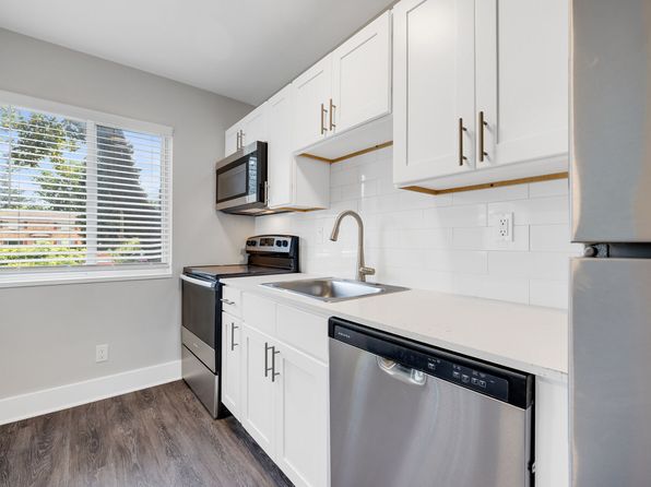 2475 Saint Paul Blvd #2499-3