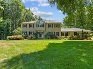 208 Bates Trl, West Greenwich, RI 02817