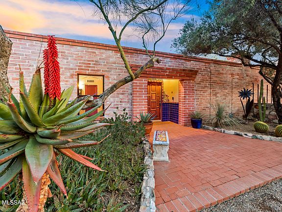 2nd image of 5200 N Calle La Cima