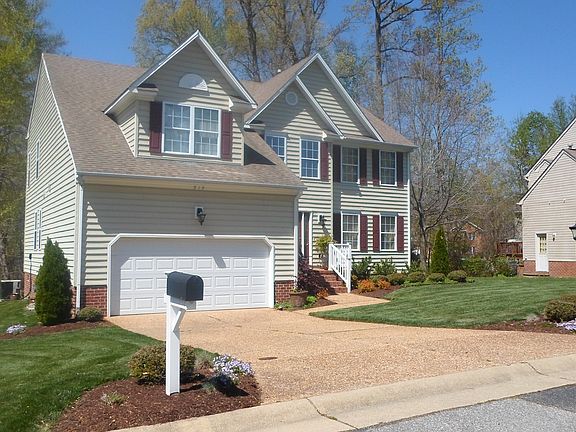 3rd image of 313 Oak Ridge Dr