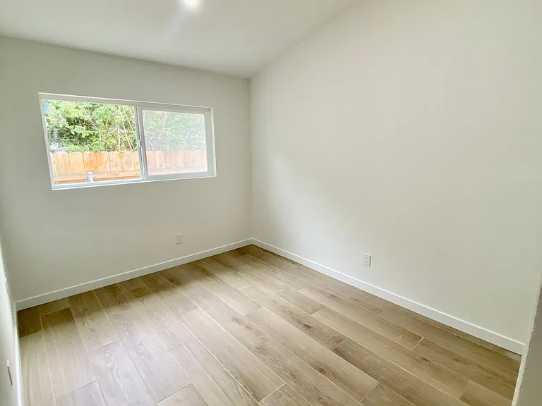 1464 Shipley Ct — Photo 9