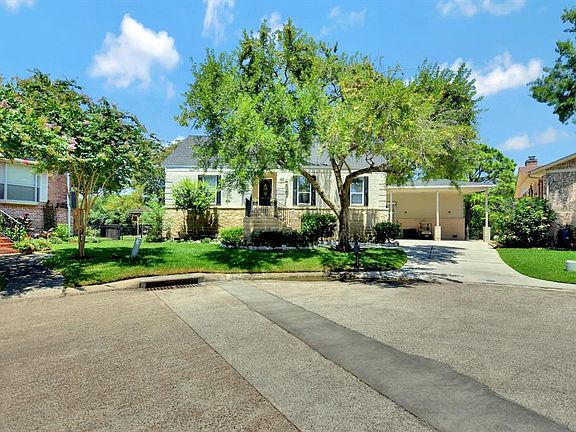 4th image of 324 Empress Ln