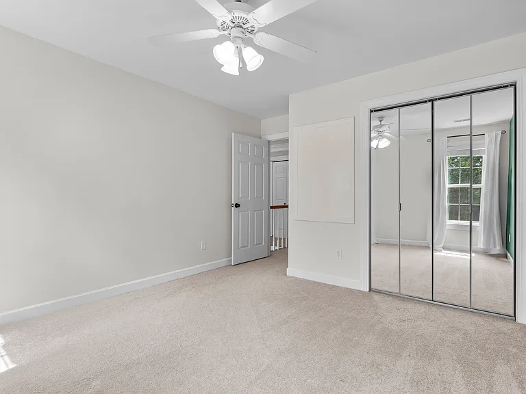 101 Hollingwood Dr — Photo 27