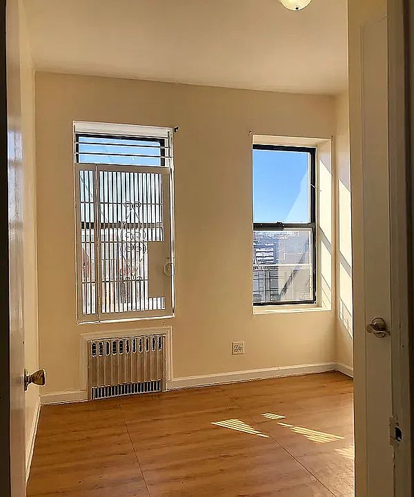 1st image of 1656 Saint Johns Pl #3L