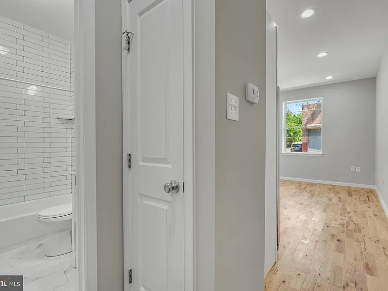 410 Diamond St #1 — Photo 6
