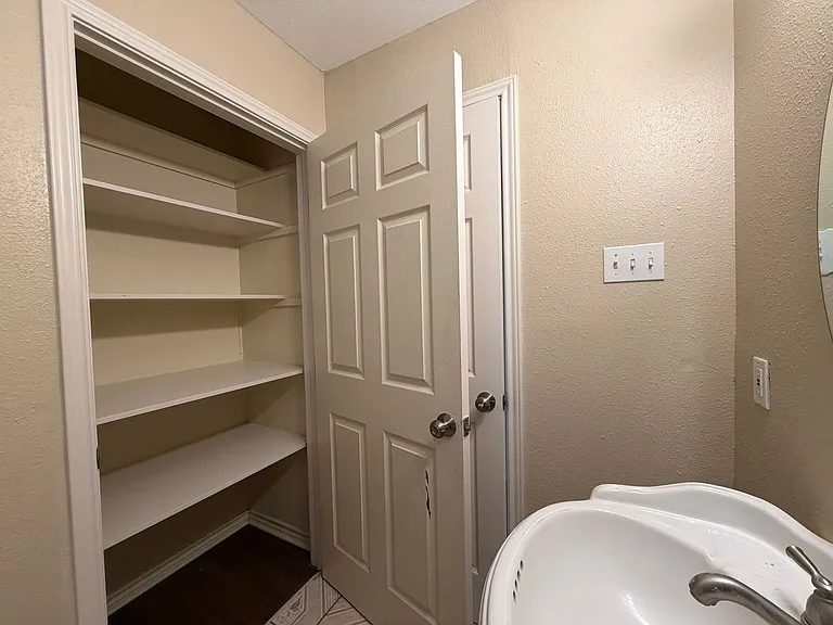 1618 Birch Pl — Photo 15