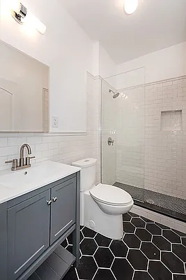 Rented by Living New York | media 13