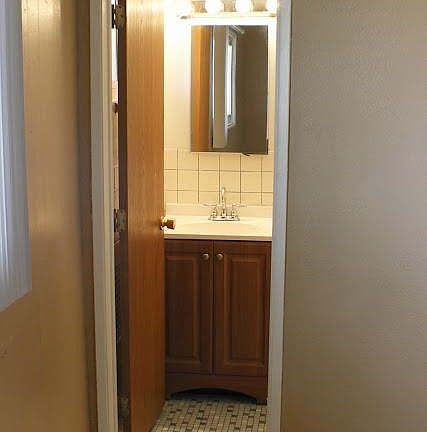 4th image of 25497 Juanita Ave
