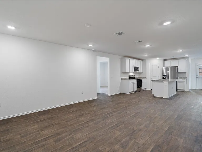 18609 Cremello Dr #B — Photo 7